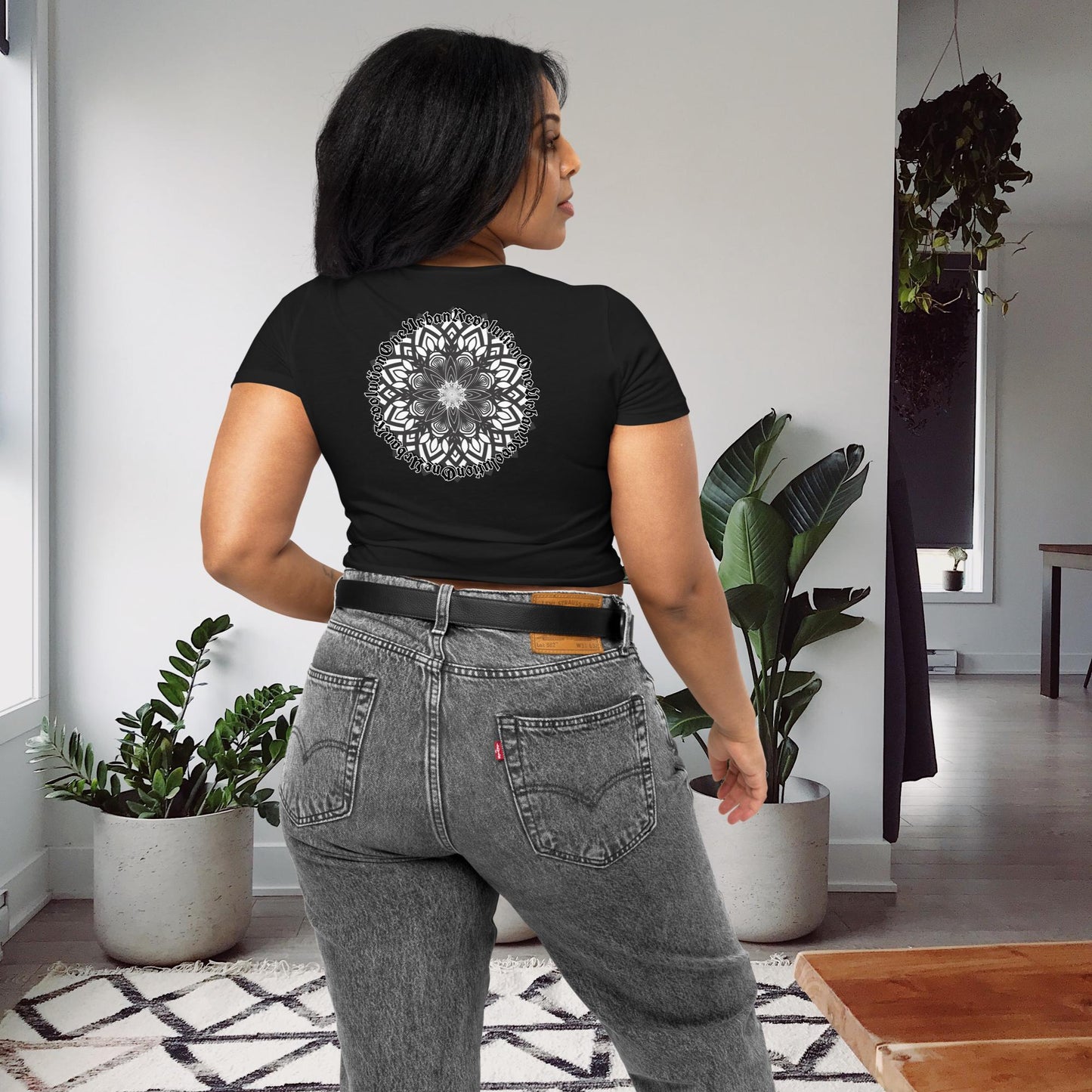 "BLACK PANTHER" Women’s Crop Tee